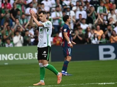 Aprobados y suspensos del Racing contra el Huesca: ni Dani Martín los frenó