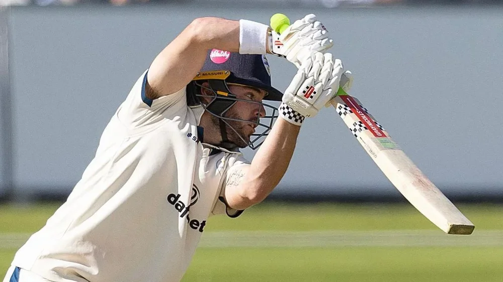 Caleb Jewell batting for Derbyshire